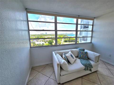 11930 N Bayshore Dr 910, North Miami FL - photo 11 of 24