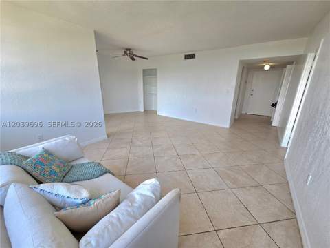 11930 N Bayshore Dr 910, North Miami FL - photo 15 of 24