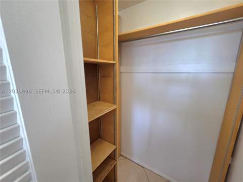 11930 N Bayshore Dr 910, North Miami FL - photo 19 of 24
