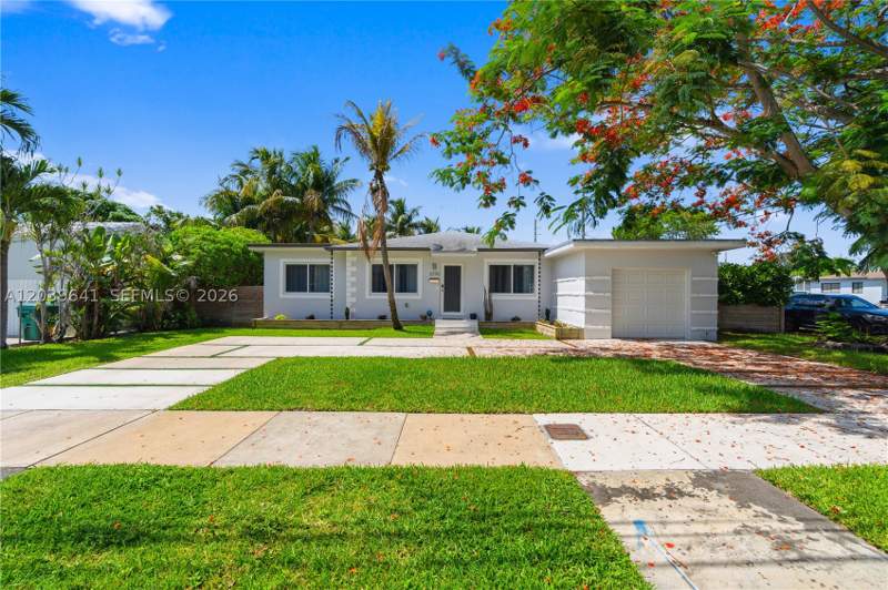 3 bedroom SingleFamilyResidence at 5790 SW 3rd St, Westlawn-Corrected Plat, Miami — photo 2