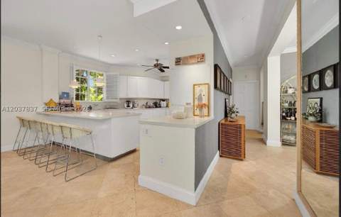 797 Glenridge Rd, Key Biscayne FL - photo 12 of 37