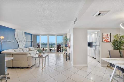 18031 Biscayne Blvd 1401, Aventura FL - photo 12 of 54