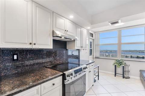 18031 Biscayne Blvd 1401, Aventura FL - photo 15 of 54