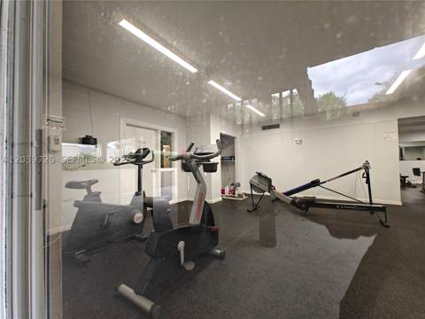 601 Ives Dairy Rd 101-8, Miami FL - photo 14 of 47