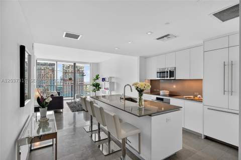 68 SE 6th St 3506, Miami FL - photo 10 of 47