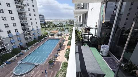 5077 NW 7th Street 914, Miami FL - photo 21 of 46