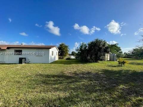 2730 NW 208th Ter, Miami Gardens FL - photo 6 of 7