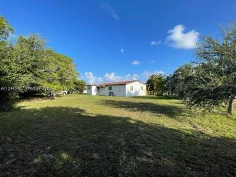 2730 NW 208th Ter, Miami Gardens FL - photo 7 of 7