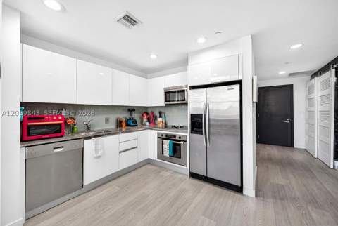 1050 Brickell Ave 420, Miami FL - photo 9 of 33