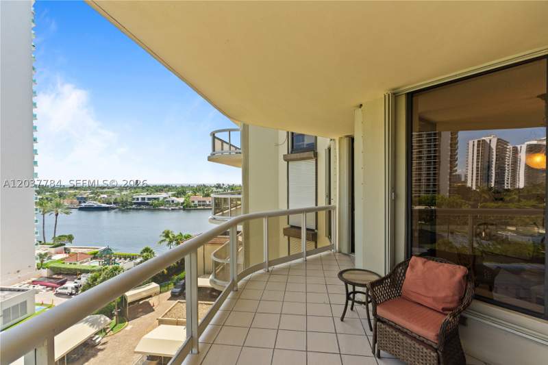 2 bedroom Condominium at 20191 E Country Club Dr 803, Terraces North Turnberry, Aventura — photo 4