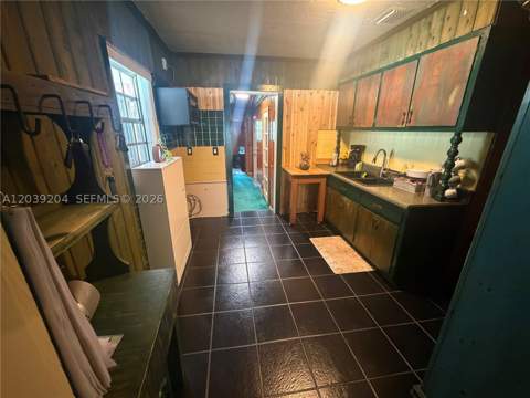 12150 SW 213th Ter, Miami FL - photo 11 of 13