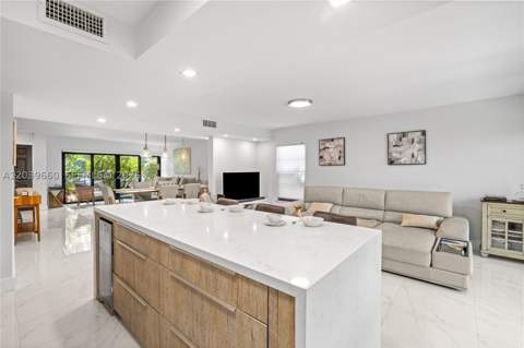 2771 NE 164th St 12, North Miami Beach FL - photo 15 of 50