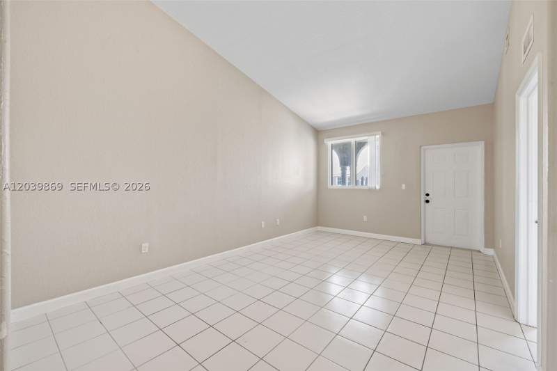 3 bedroom Condominium at 1692 SE 29th Ct 205, Shoma Condo At Keyscove C, Homestead — photo 3