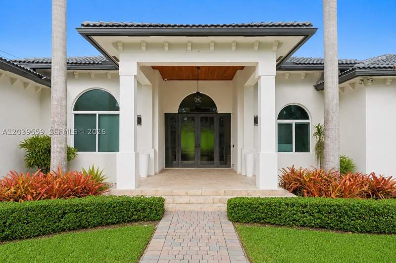 5 bedroom SingleFamilyResidence at 9401 SW 88th Ct, Galloway Acres, Miami — photo 3