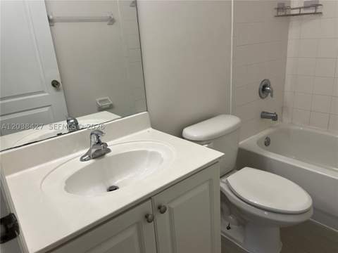 22631 SW 88th Pl 1-18, Cutler Bay FL - photo 23 of 43