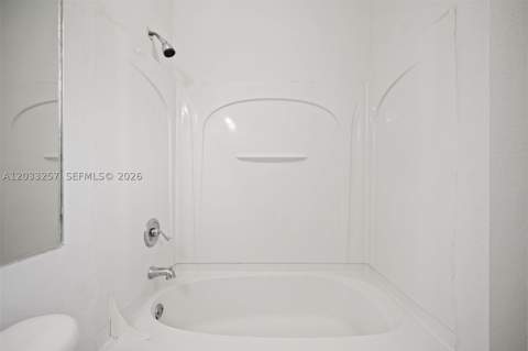 6900 NW 179th St 204-1, Hialeah FL - photo 13 of 20