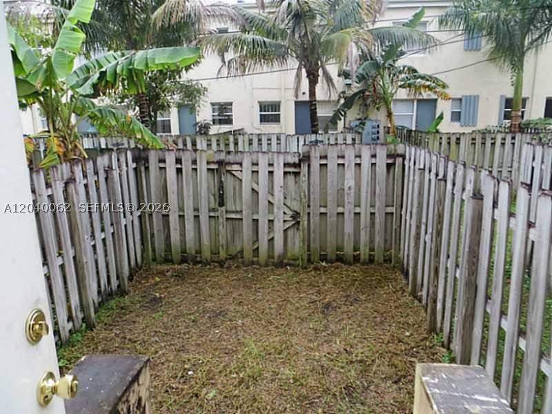 2 bedroom Townhouse at 436 NW 84th Ter 436, Sunset Palm Villas Condo, Miami — photo 3
