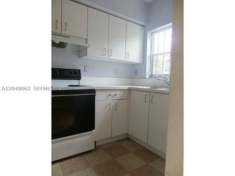 436 NW 84th Ter 436, Miami FL - photo 6 of 8