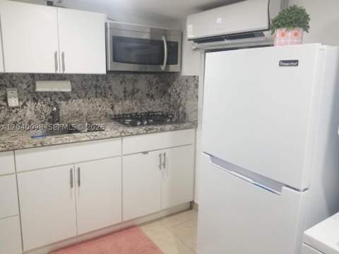 4074 NW 4th St, Miami FL - photo 11 of 14