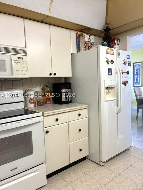 2500 NE 135th St C611, North Miami FL - photo 17 of 46