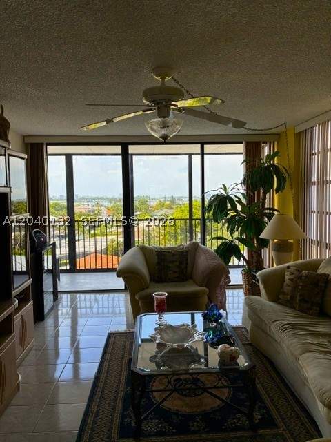 2 bedroom Condominium at 2500 NE 135th St C611, Dorset House Condo, North Miami — photo 2