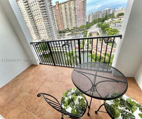 17150 N Bay Rd 2912, Sunny Isles Beach FL - photo 11 of 29