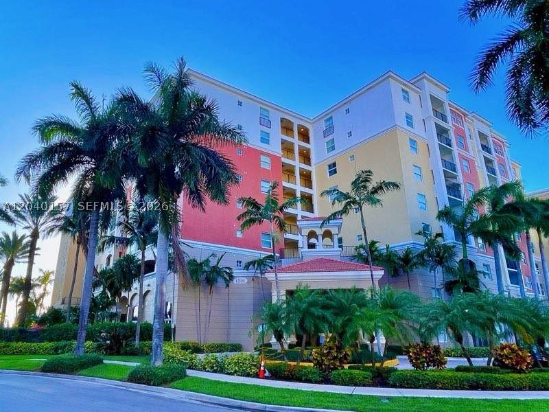 2 bedroom Condominium at 17150 N Bay Rd 2912, Porto Bellagio Condo, Sunny Isles Beach — photo 3