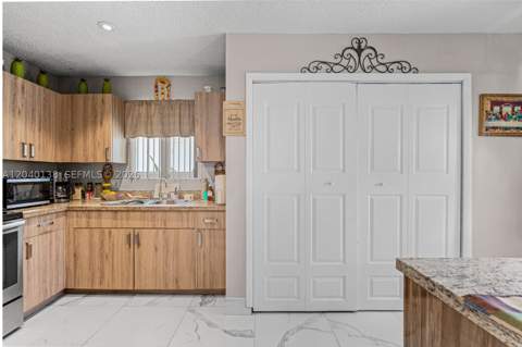 12243 SW 201st Ter, Miami FL - photo 14 of 42