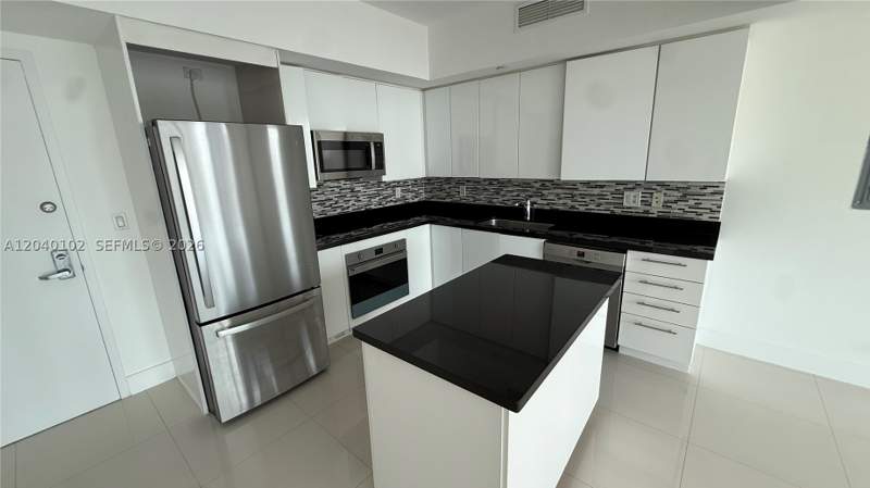 2 bedroom Condominium at 92 SW 3 Street 3311, Mint Condominium, Miami — photo 3