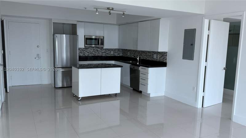 2 bedroom Condominium at 92 SW 3 Street 3311, Mint Condominium, Miami — photo 4