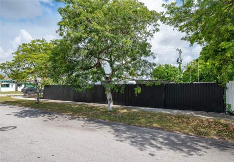 20001 NW 14th Ave, Miami Gardens FL - photo 7 of 26