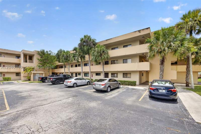 2 bedroom Condominium at 8415 SW 107th Ave 240W, Kendall Acres West Condo, Miami — photo 2