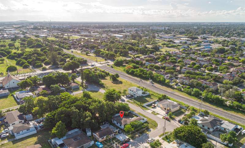 4 bedroom SingleFamilyResidence at 7190 NW 21st Ave, Para Villa Heights, Miami — photo 4