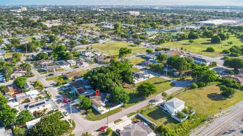 7190 NW 21st Ave, Miami FL - photo 6 of 35