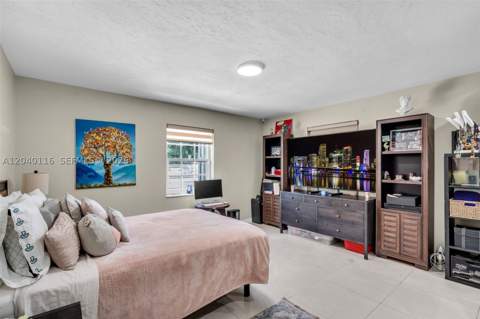 302 NW 100th St, Miami FL - photo 17 of 46