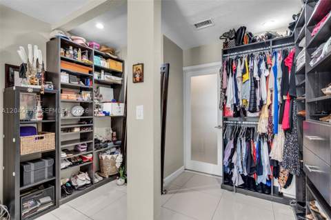 302 NW 100th St, Miami FL - photo 20 of 46