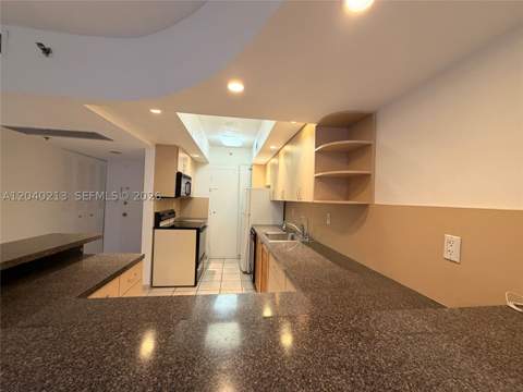 100 Lincoln Rd 1410, Miami Beach FL - photo 16 of 30