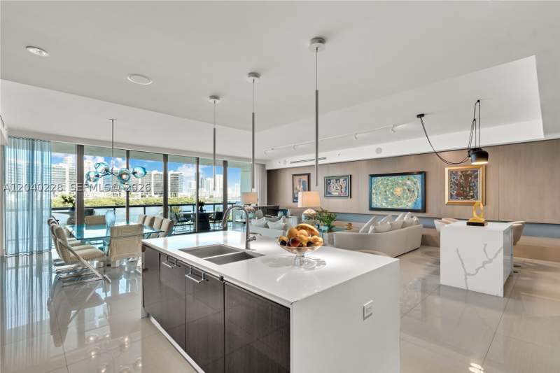 4 bedroom Condominium at 3300 NE 188th St 318, Echo Condo, Aventura — photo 2