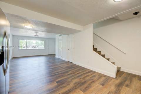 1450 NE 151st St 101, Miami FL - photo 11 of 35