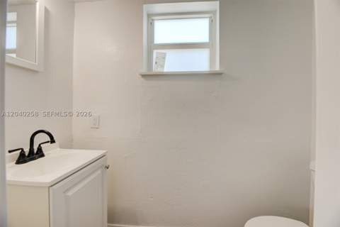 1450 NE 151st St 101, Miami FL - photo 14 of 35