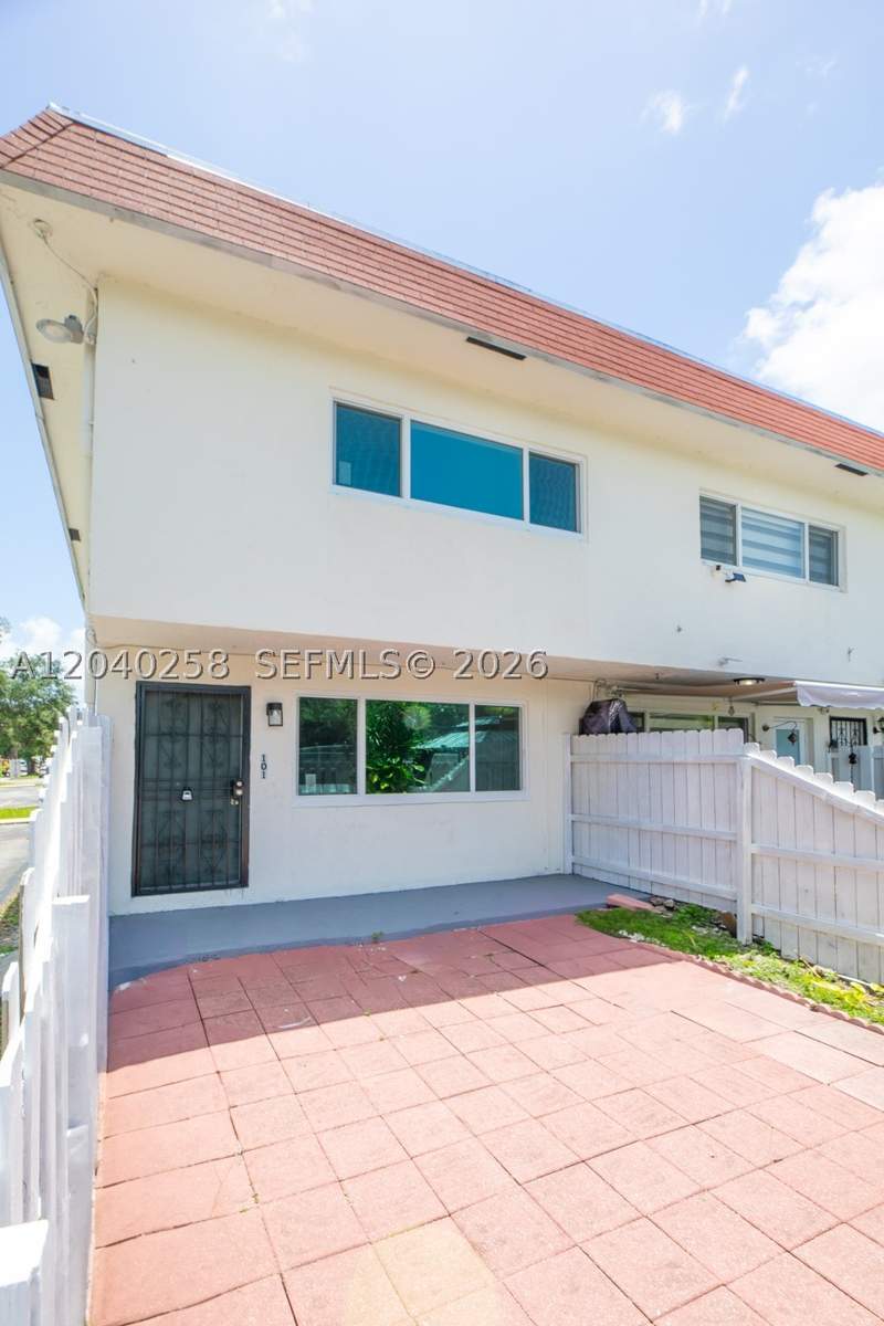 2 bedroom Condominium at 1450 NE 151st St 101, The Lofts Town Villas Con, Miami — photo 3