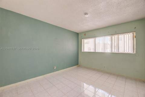 1450 NE 170th St 115, North Miami Beach FL - photo 22 of 36