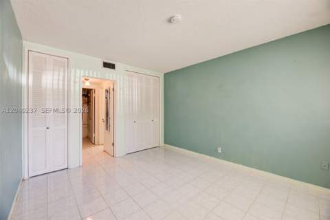 1450 NE 170th St 115, North Miami Beach FL - photo 23 of 36