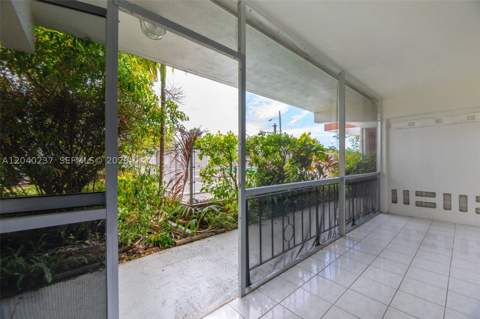 1450 NE 170th St 115, North Miami Beach FL - photo 8 of 36
