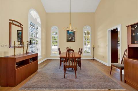 8940 SW 160th St, Palmetto Bay FL - photo 9 of 45