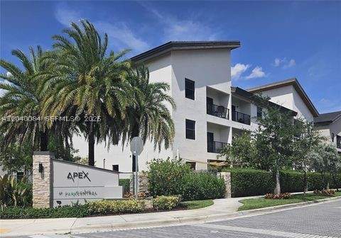 3 bedroom Condominium at 8025 NW 104th Ave 31, Apex At Park Central Cond, Doral — photo 2
