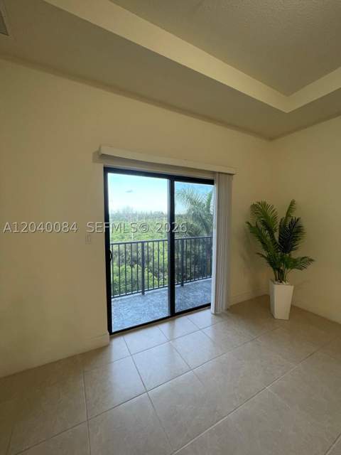 8025 NW 104th Ave 31, Doral FL - photo 9 of 15