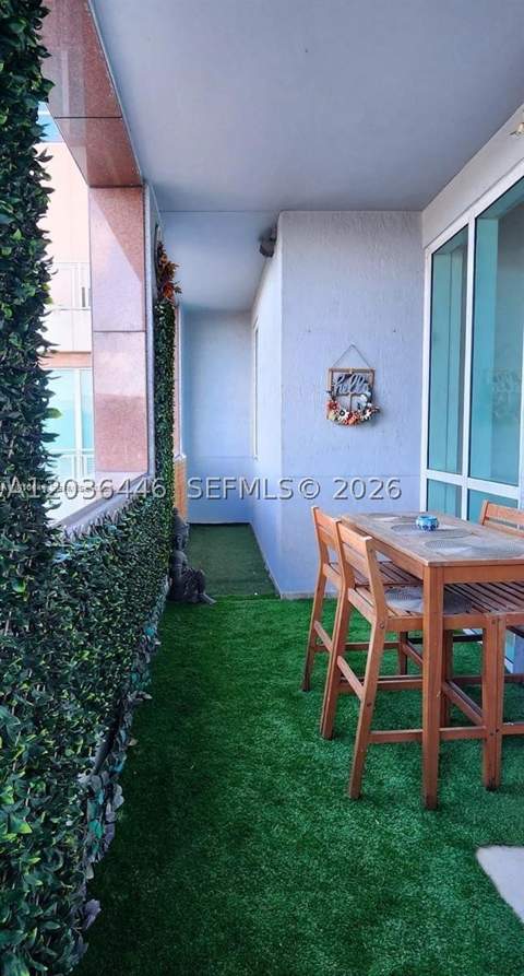 244 Biscayne Blvd 301, Miami FL - photo 10 of 20