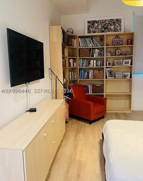 244 Biscayne Blvd 301, Miami FL - photo 8 of 20