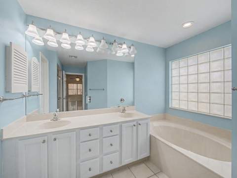6467 SE Wild Olive Lane, Stuart FL - photo 13 of 29